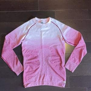 Gymshark ombre longsleeve top in Chalk pink/beet size Large new without tags